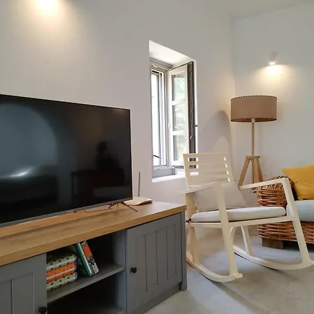 Oxalis Villa *