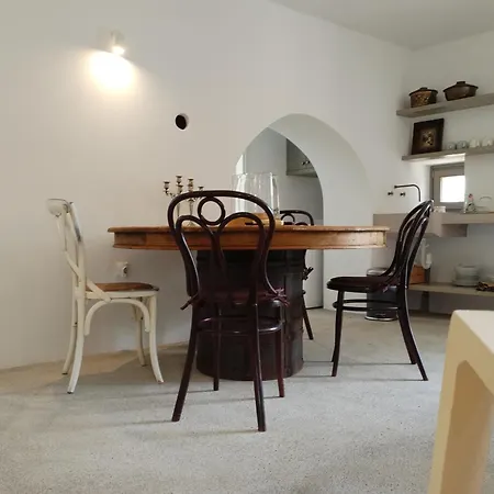 Oxalis Villa Perlengiánika